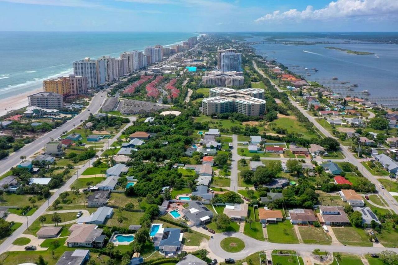 Large Pool Home And Blocks Away From The Beach Daytona Beach Kültér fotó