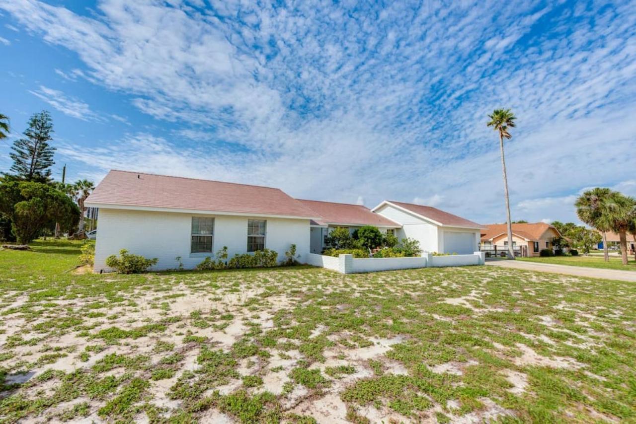 Large Pool Home And Blocks Away From The Beach Daytona Beach Kültér fotó